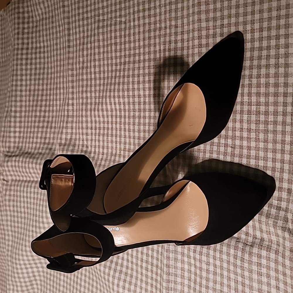 Liz Claiborne, Hydie anklet shoe - Picture 3 of 3